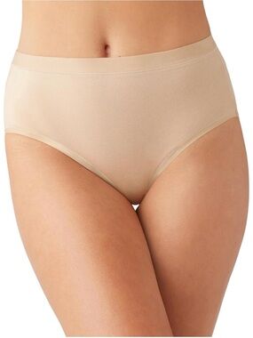 Wacoal Seamless High-Waist Briefs